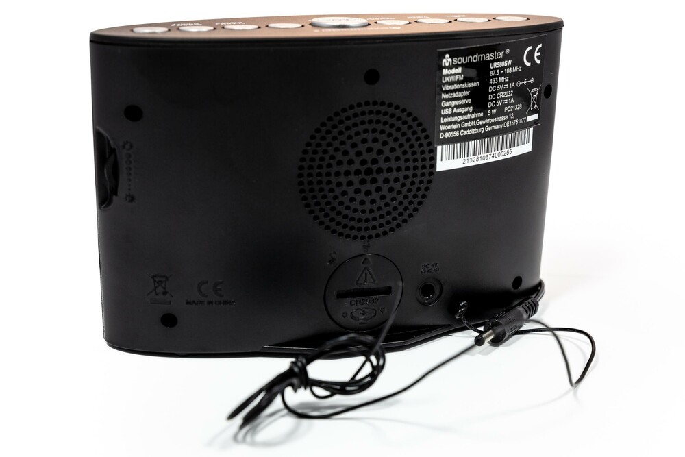  SOUNDMASTER UR580 schwarz Radiowecker (Sleep Timer, Snoozer, Vibrationskissen, USB)