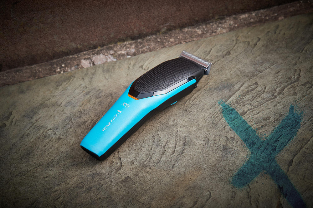  REMINGTON Haarschneider HC5000 Power-X Series X5 (Edelstahlklingen in japanischer Qualität, Comfort Glide, 3 verstellbare Kämme (3-35 mm), Ohne Kamm-Aufsatz 0,5 mm, Micro Fade Haar- und Bartkamm (1- 5 mm), Längeneinstellrad, 72 Längeneinstellungen, Netz-