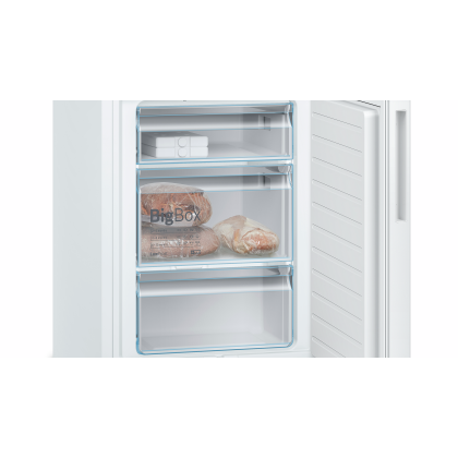 BOSCH Serie 6 KGE39AWCA Kühl-Gefrier-Kombination (freistehend, C,343 Liter Nutzinhalt, VitaFresh, TouchControl, LowFrost, 3 Schubladen)