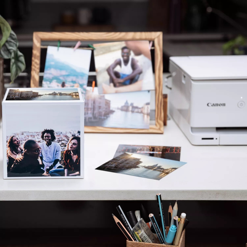 Canon Photo Cube und Frame + PP-201 Fotopapier Plus Glossy 13x13cm 40 Blatt Canon Photo Cube und Frame + PP-201 Fotopapier Plus Glossy 13x13cm 40 Blatt