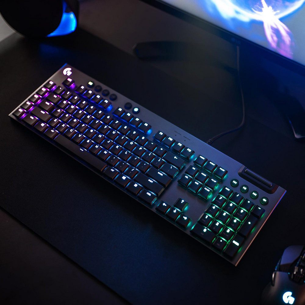 Logitech G815 schwarz Tactile Gaming-Tastatur (USB, QWERTZ Deutsch, RGB, mechanische Tastatur, GL Tactile) Logitech G815 schwarz Tactile Gaming-Tastatur (USB, QWERTZ Deutsch, RGB, mechanische Tastatur, GL Tactile)