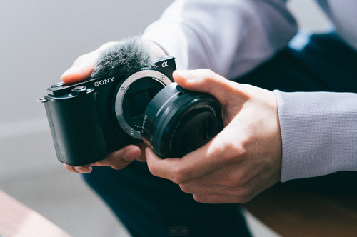 Sony α ZV-E10L MILC 24,2 MP CMOS 6000 x 4000 Pixel Schwarz
