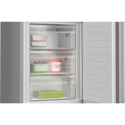 BOSCH KGN39EIAF Kühl-Gefrier-Kombination (Freistehend, EEK A, 363 l Nutzinhalt, Display, Total No Frost, 3 Gefrierschubladen, 60 cm Breite, 203 cm Höhe, Gebürsteter Stahl)